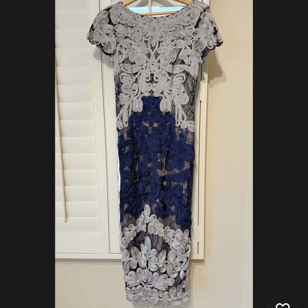 NEW- JS Collection Blue grey embroidered Jackie Soutache Lace Midi Dress, Sz 2